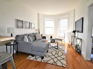32 Winchester St APT 8, Brookline, MA 02446