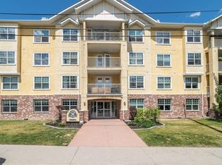 2212 S 34th Ave SW #3, Calgary, AB T2T 2C6