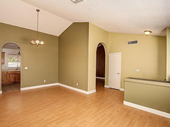 4th image of 3614 W Folley St