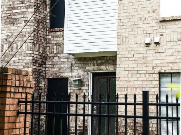 1620 Wellington Pl APT 204, Beaumont, TX 77706