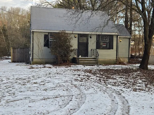 122 York St, Stoughton, MA 02072