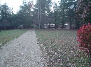 378 Taylor Hollow Rd, Crossville, TN 38572