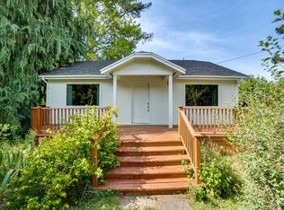 1557 Holmes Flat Rd, Redcrest, CA 95569