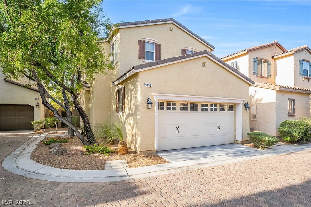 2 bed, 2.5 bath, 1373 sqft, $1,850 — Photo 1