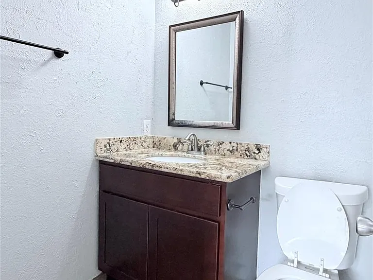 15507 Mira Monte Dr — Photo 17