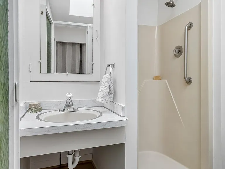 1222 Noyes Dr — Photo 18