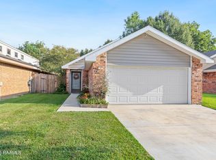 119 Hummingbird Ln, Lafayette, LA 70506