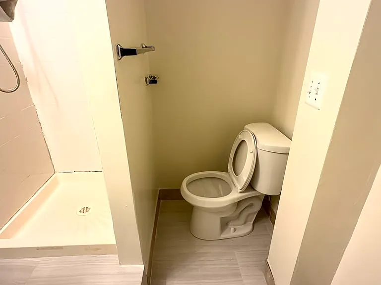 10212 Millstream Dr — Photo 3