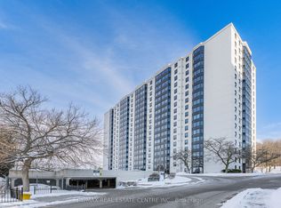 35 Green Valley Dr #212, Kitchener, ON N2P 2A5