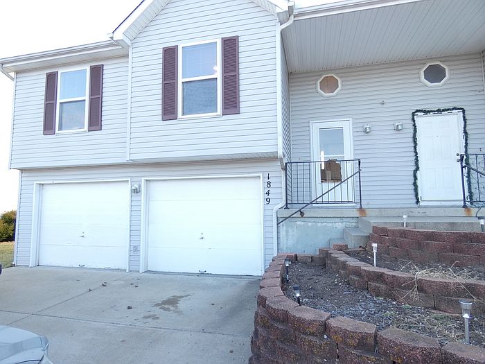 1st image of 1849 Gates Dr W