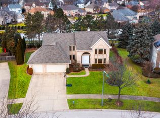 2820 Daulton Dr, Buffalo Grove, IL 60089