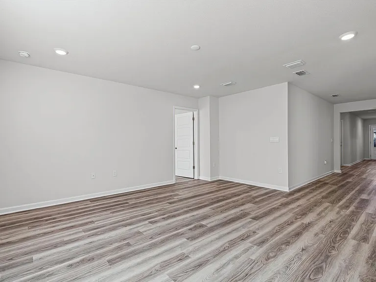 13581 Paris Cir — Photo 8