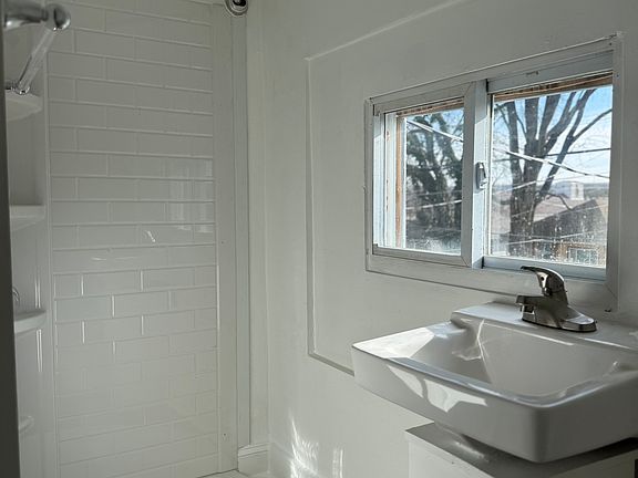 3rd image of 1348 Byrd Ave APT 3