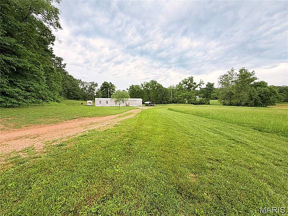 4th image of 2809 County Road 115 Rd