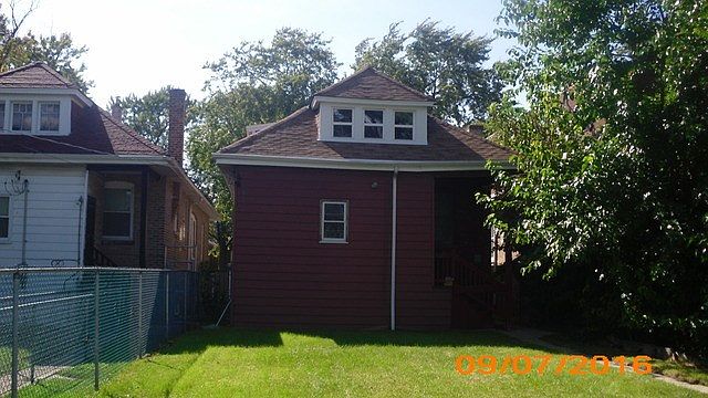 2nd image of 7539 S Perry Ave