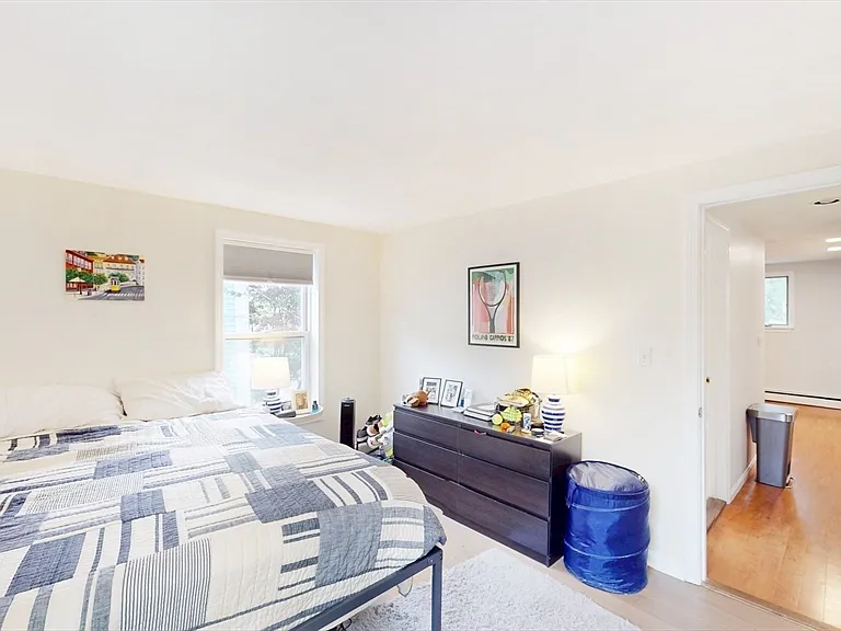 4 Saginaw Ave #2 — Photo 8