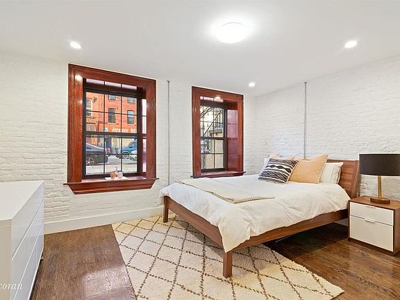 4th image of 328 Clifton Pl