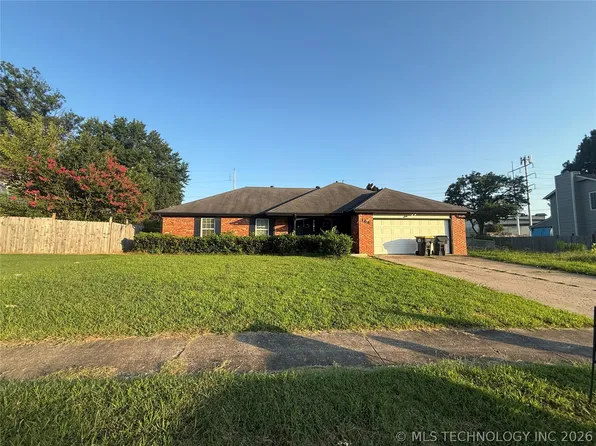 164 Fox Run Cir, Jenks, OK 74037