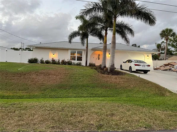 670 Coral Dr, Nokomis, FL 34275