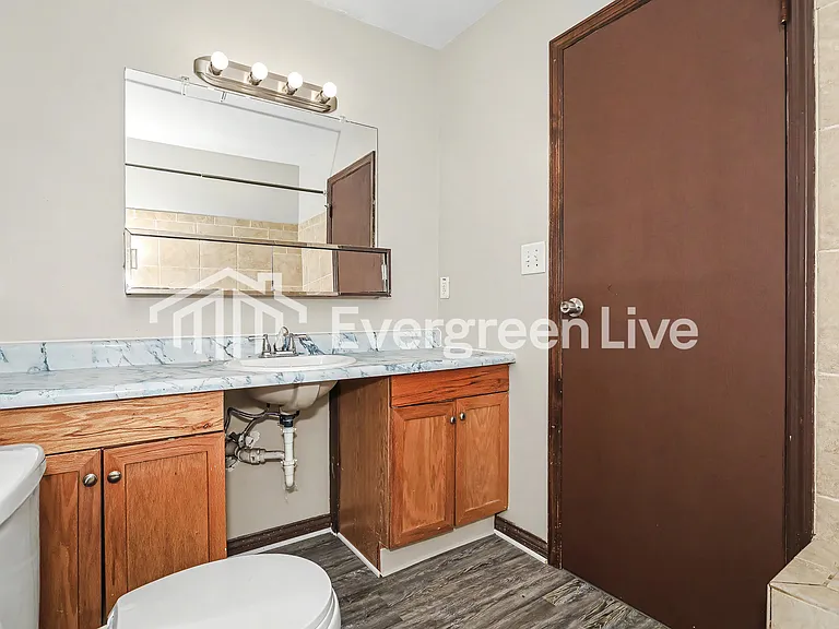 224 Mason Ave — Photo 13