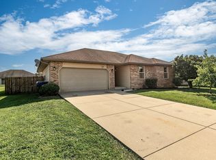 736 W Logan St, Rogersville, MO 65742