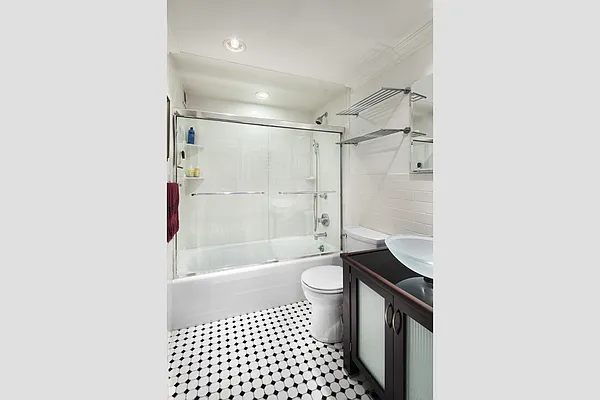 Sold by Stribling | media 5