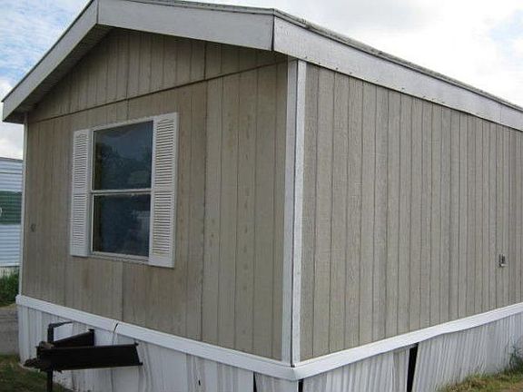 2nd image of 2136 N Ih 35 Lot 42