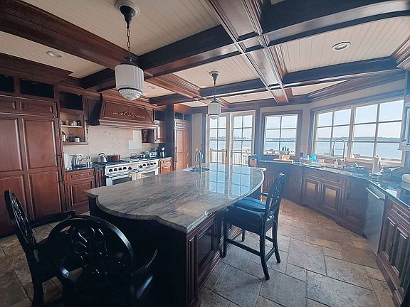 4th image of 316 Cambourne Dr