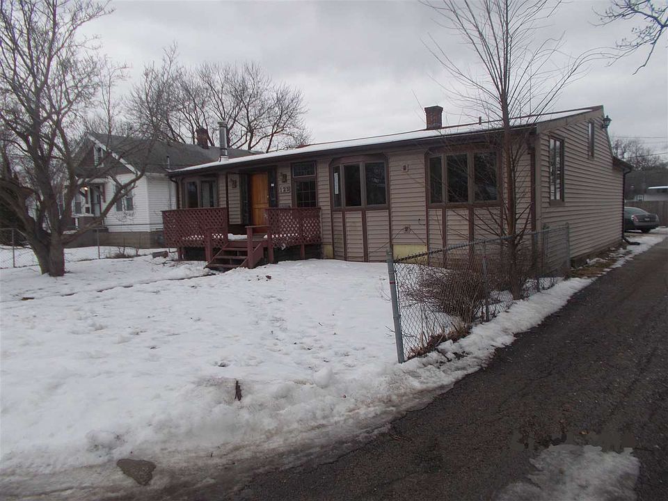 1st image of 123 Grand Blvd