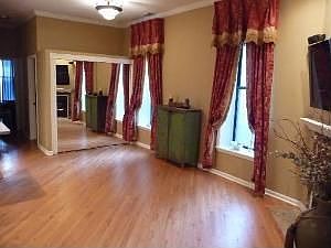 2nd image of 1510 N Dearborn Pkwy APT 104