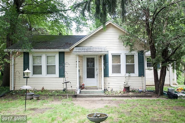 1st image of 6912 Mackson Dr
