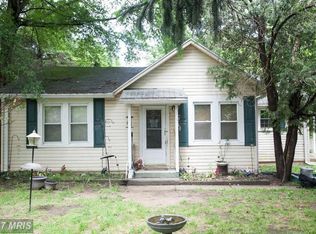 6912 Mackson Dr, Temple Hills, MD 20748