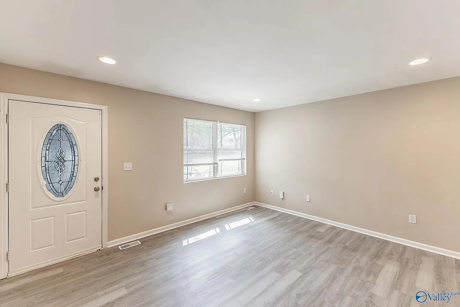 3207 Delia Lane Northwest - 1 — Photo 3