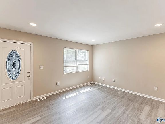 2nd image of 3207 Delia Ln NW