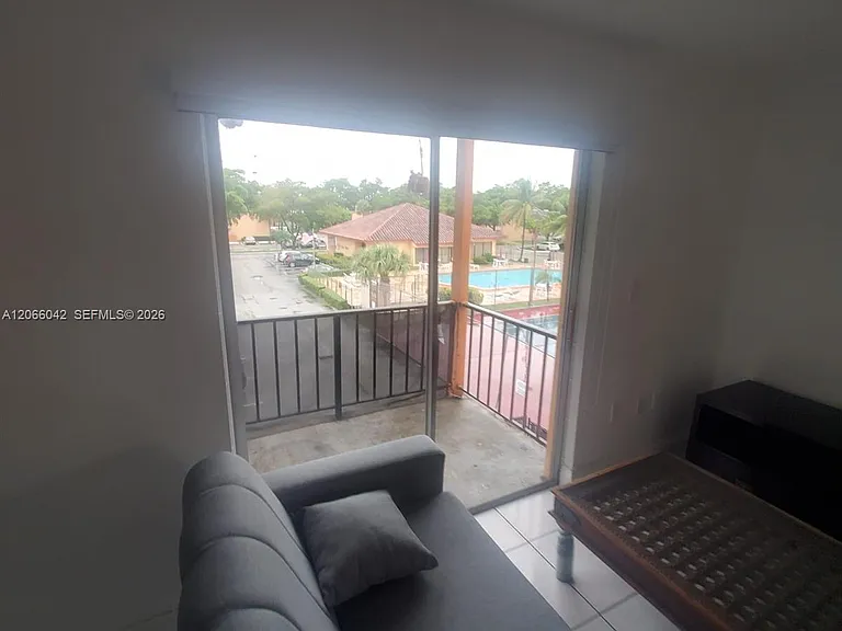 7151 Miami Lakes Dr #P36 — Photo 2