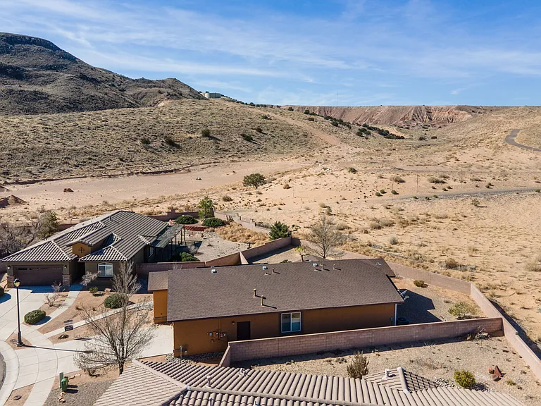 721 Promenade Trl SW — Photo 30