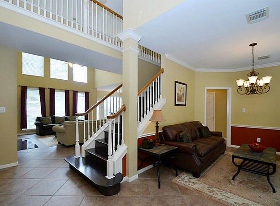2nd image of 1907 Garden Terrace Dr