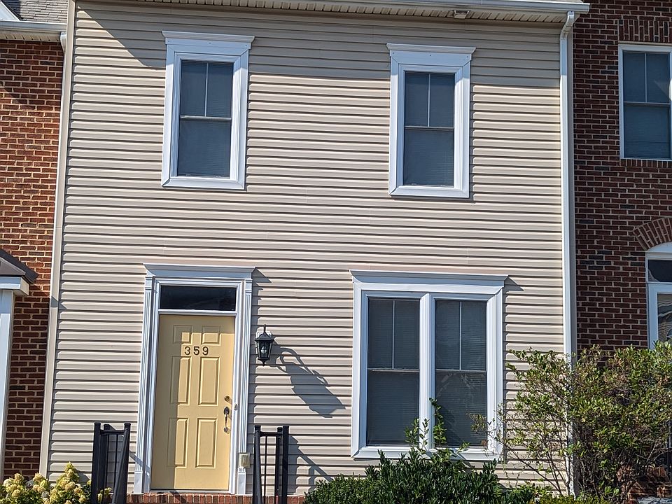 1st image of 359 Blue Stone Hills Dr