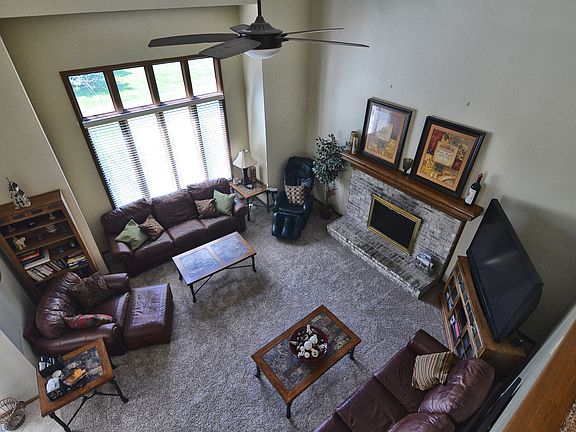 5th image of 14835 Kelly Ct