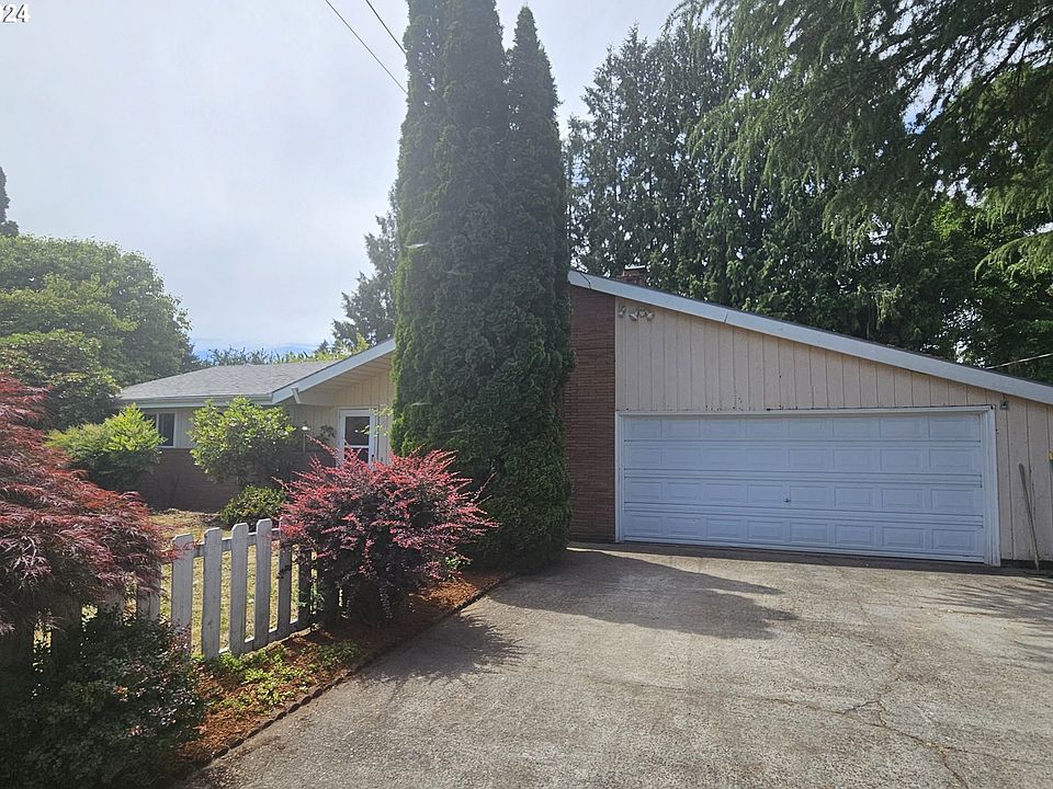 1st image of 575 SE 11th Pl