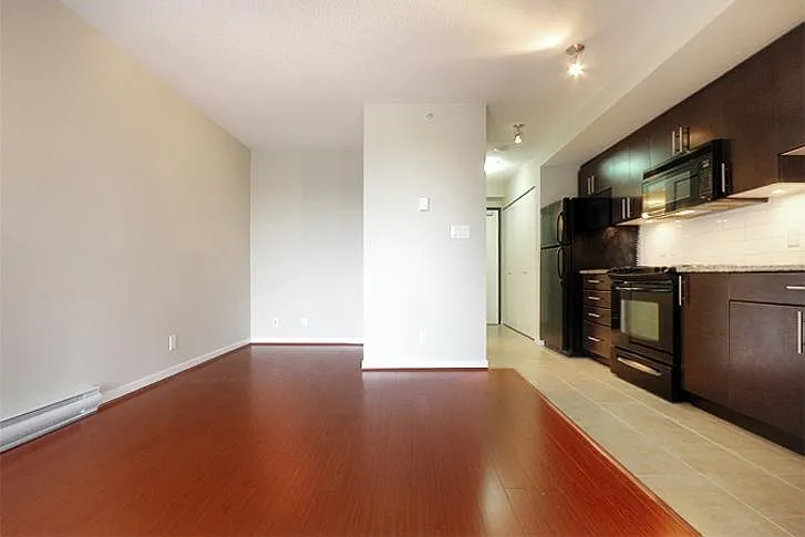555 Delestre Ave #309 — Photo 10