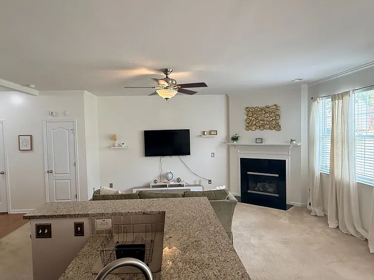 9460 Graywell Ln — Photo 11