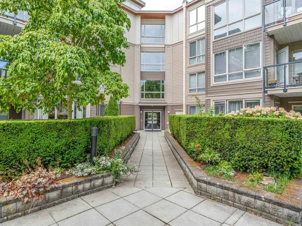 15918 26th Ave #327, Surrey, BC V3Z 5K3