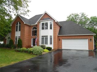 4366 Autumn Ln, Lewiston, NY 14092