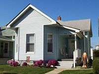 1st image of 810 Elwood St