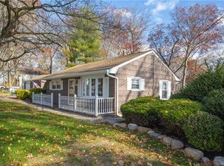 14 Villa Rd, Pearl River, NY 10965