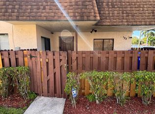 122 San Remo Boulevard #122, North Lauderdale, FL 33068
