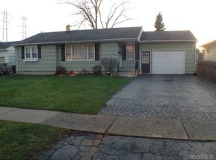 282 S Meadow Dr, North Tonawanda, NY 14120