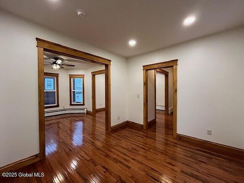 4th image of 21 Whitmore Avenue