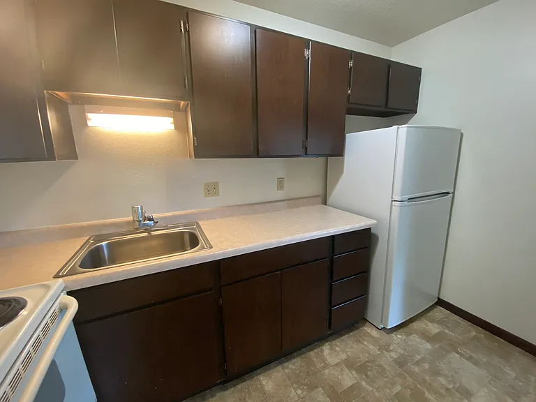 429 N Gilbert St — Photo 27